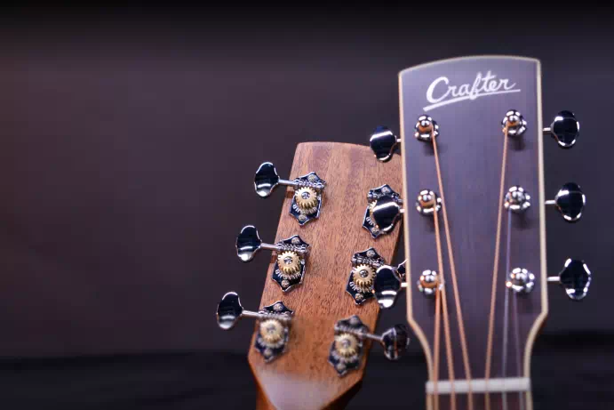 크래프터 ES 헤드: ES Headstock